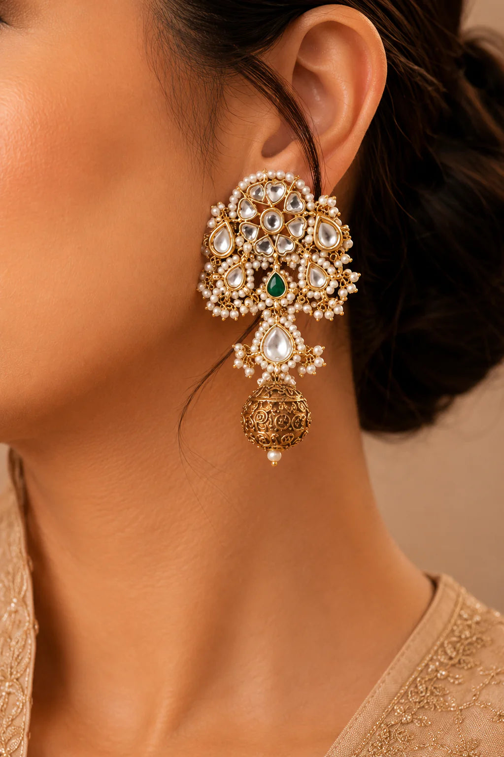 Floral topping earrings