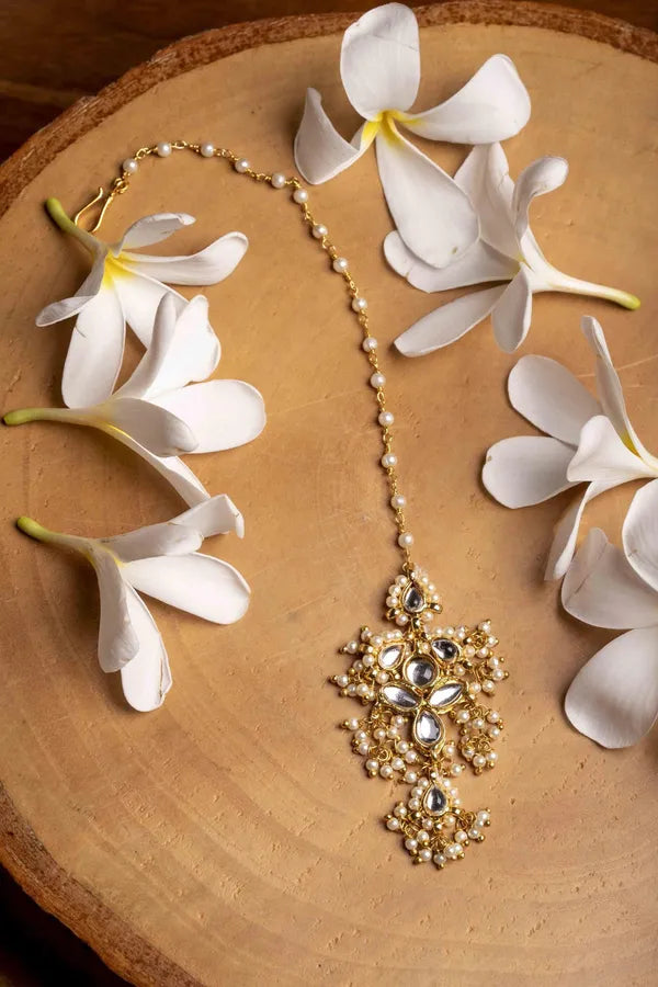 Gold Finish Pearl Kundan String Maang Tikka