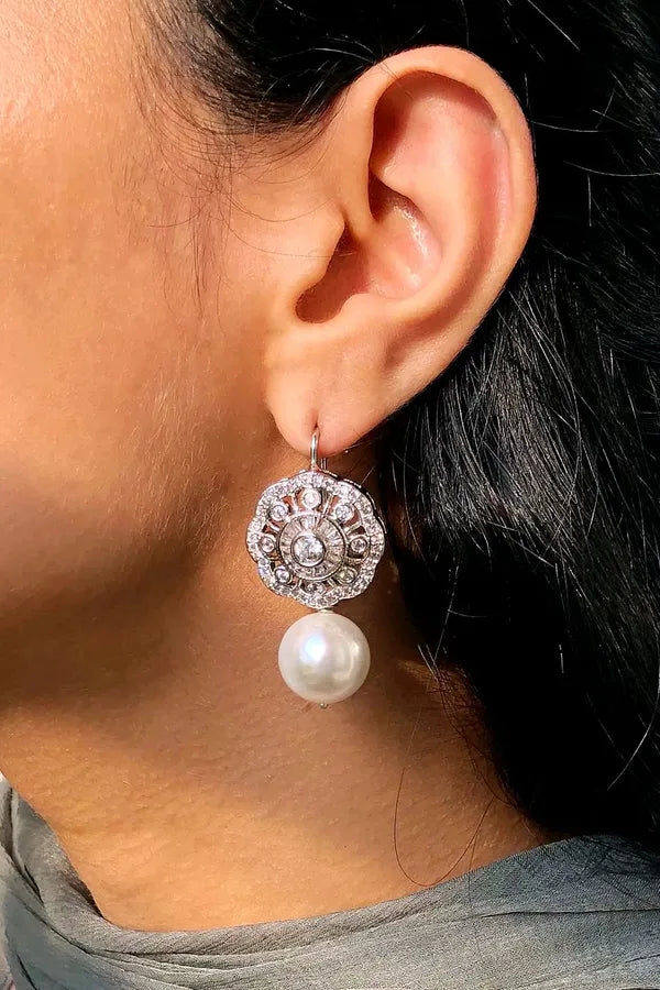 Flower Zirconia White Pearl Earrings