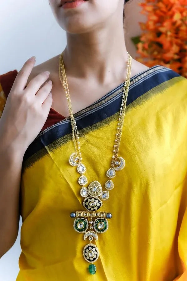 Asymmetric Green Drop Pendant Necklace