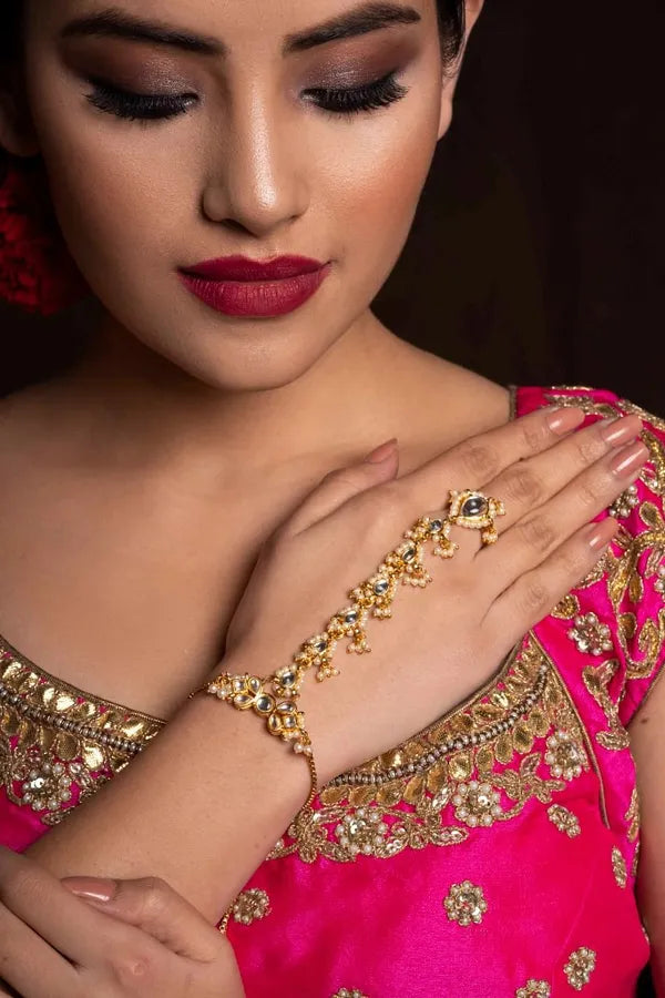 Biya Golden Pearl Kundan Haathphool