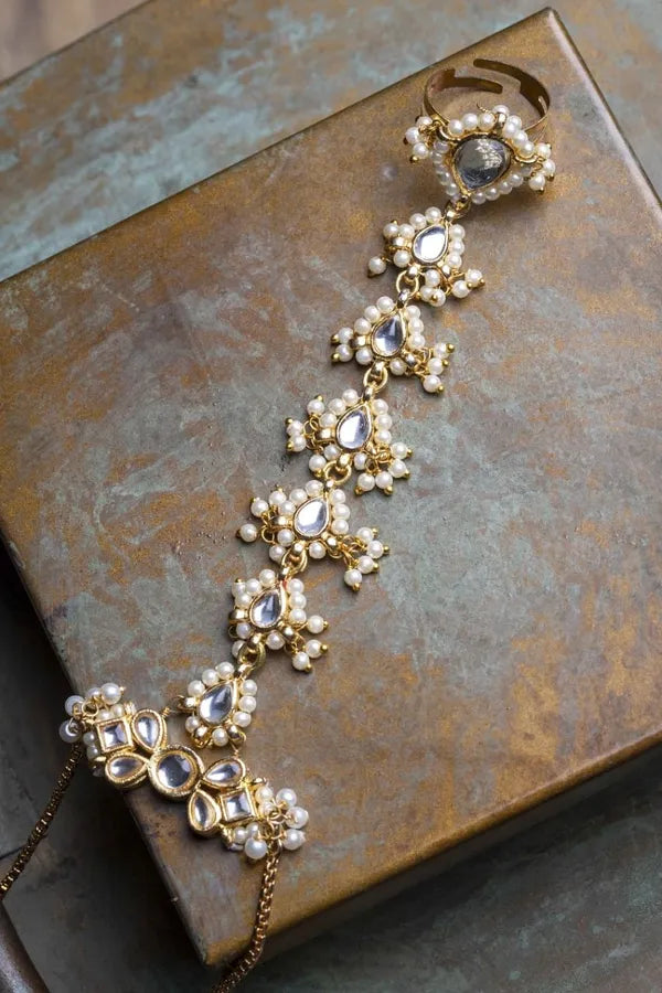 Biya Golden Pearl Kundan Haathphool