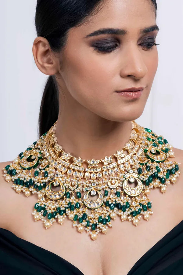 Statement Gold Green Emeralds & Pearls Choker Necklace