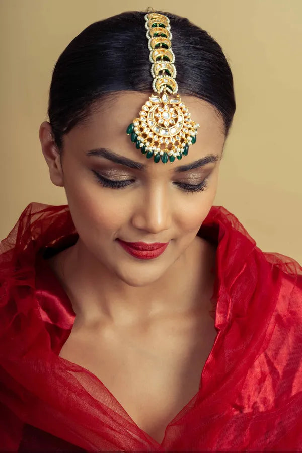 Statement Green And Gold Chand Maang Tikka