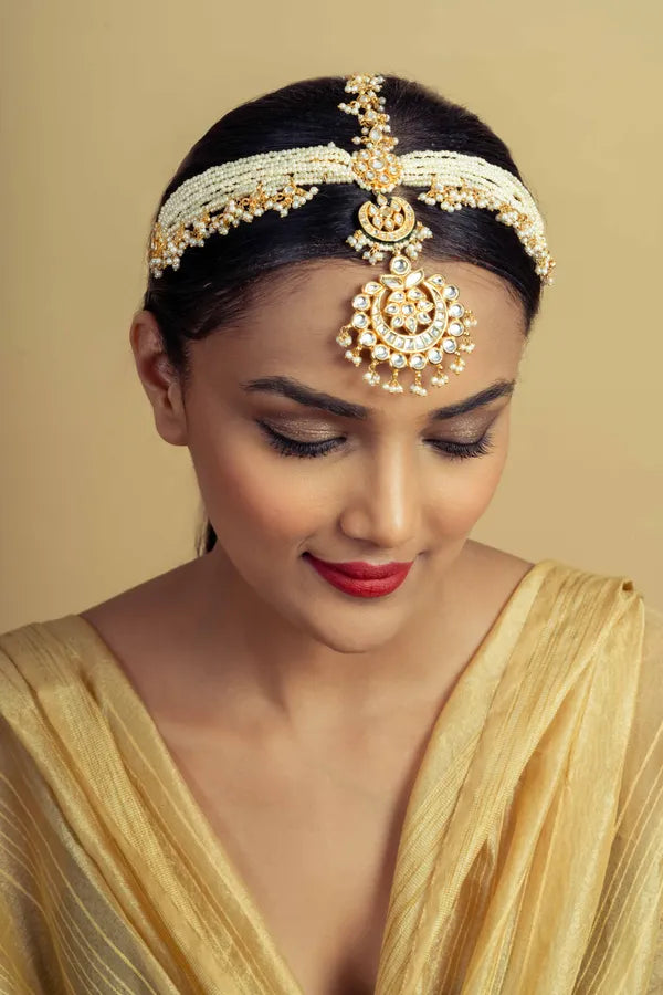 Statement Gold And Green Chand mathapatti With Pearls