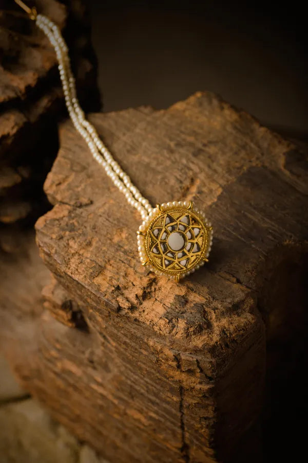 Gold Kundan Borla
