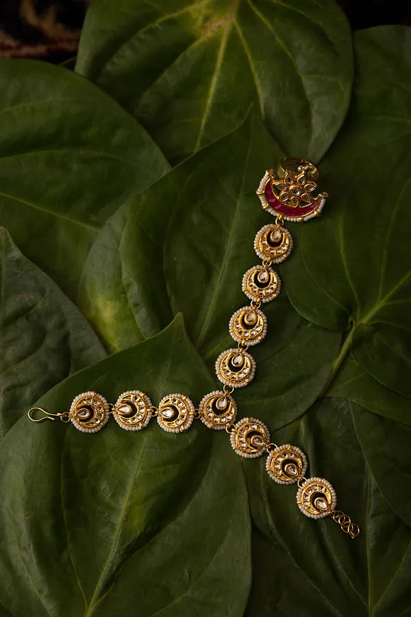 Red Chand Golden Kundan Haathphool