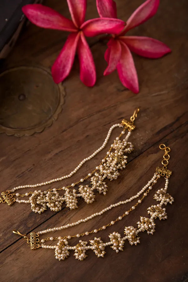 Gold Finish Flower Pearl Kundan Kaan Sahara