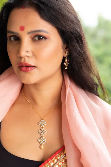 White Kundan Pearl Drop Pendent