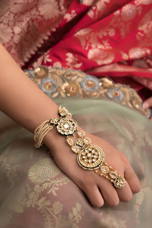Gold & White Flower Kundan Haathphool