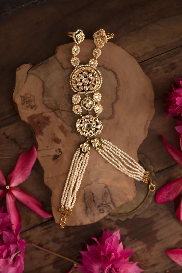 White & Gold Pearls Dual Finger Kundan Haathphool
