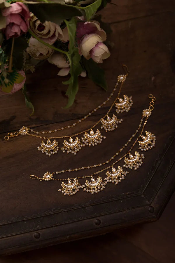 Gold Finish Chand Pearl Kundan Kaan Saharas
