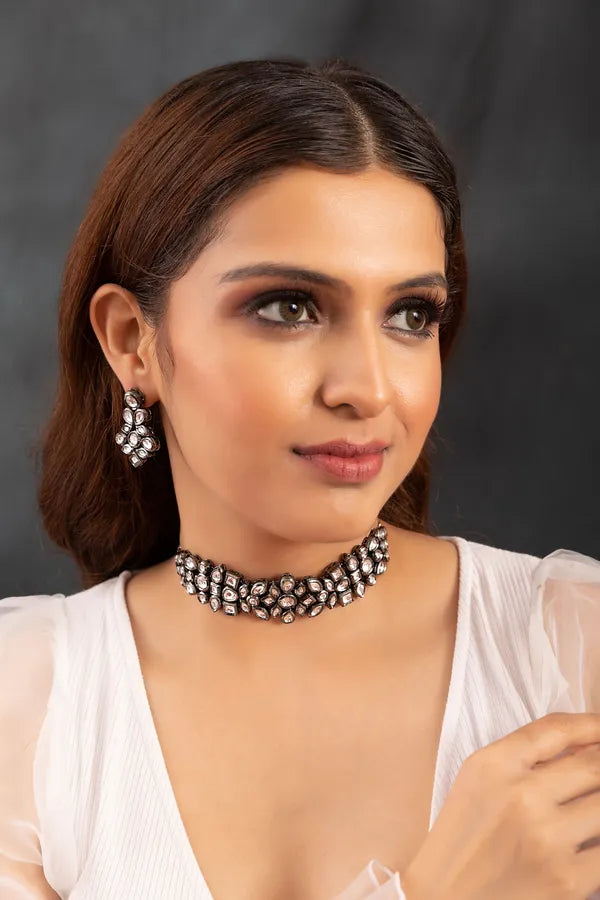 Antique White Kundan Choker