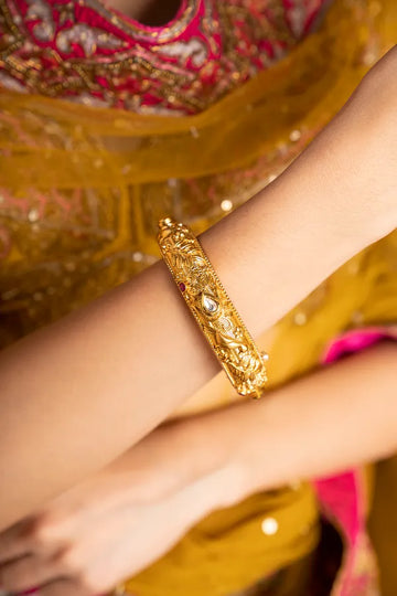 Gold & White Kundan Kada