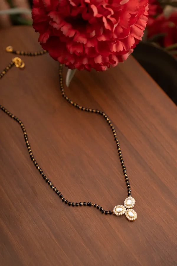 Gold & White Kundan Mangalsutra