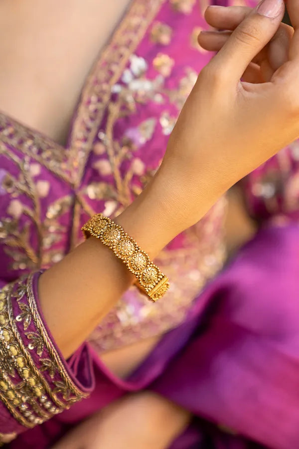 Golden Round Kada