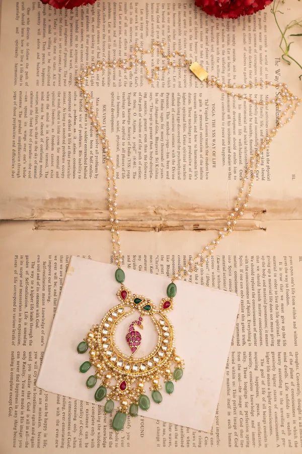 Red Kundan Jadai Pendant Necklace With Green Drops