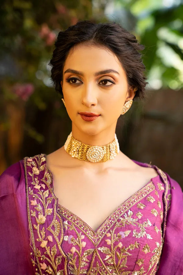 Statement Gold & White Kundan Round Center Choker Necklace