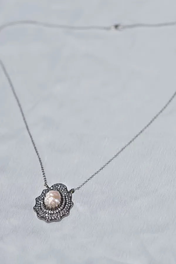 Zirconia Baroque Necklace Pendant