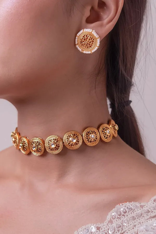 White Pearls Golden Round Earrings Studs