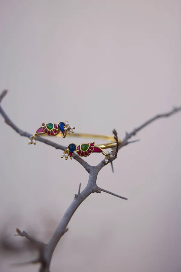 Gold Finish Ethnic Kundan Bangle Bracelet