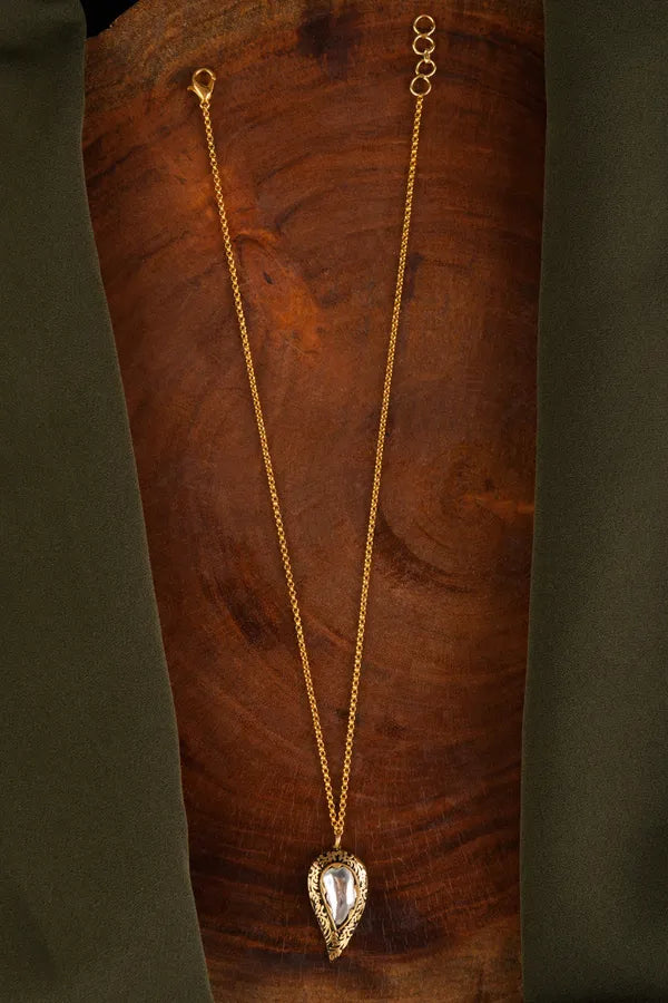 Gold Finish Antique Kundan Pendant Necklace