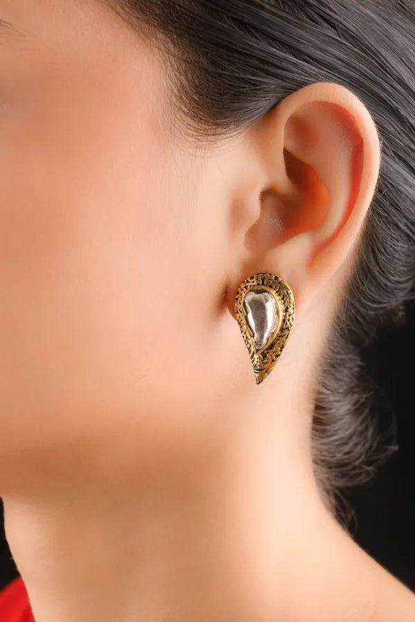 Antique Gold Studs Earrings