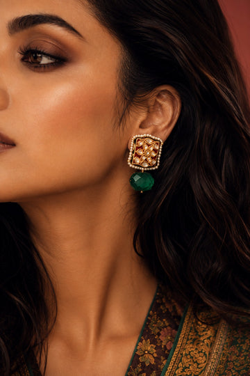 Marron Mist Green Stone Earrings