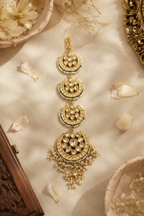 Chandrika Pearl Kundan Maang Tikka