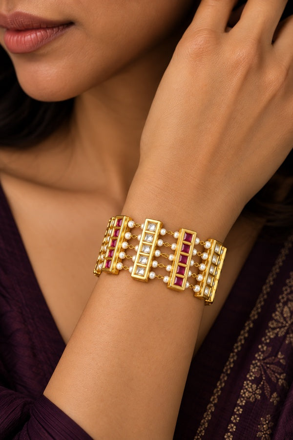 Red Kundan Pearls Bracelet