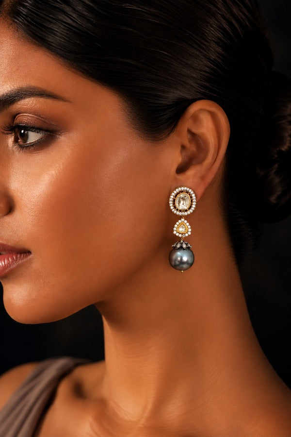 Zirconia Grey Pearl Earings