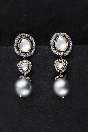 Zirconia Grey Pearl Earings