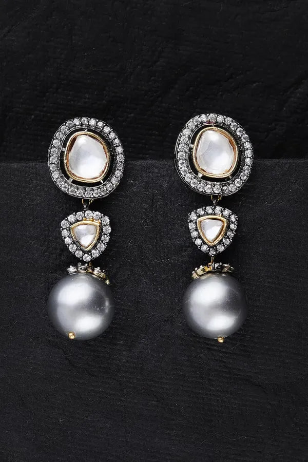 Zirconia Grey Pearl Earings