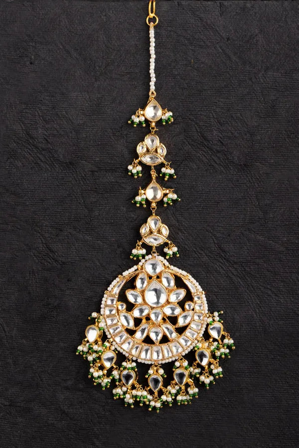 Kundan & Pearl Maang Tikka