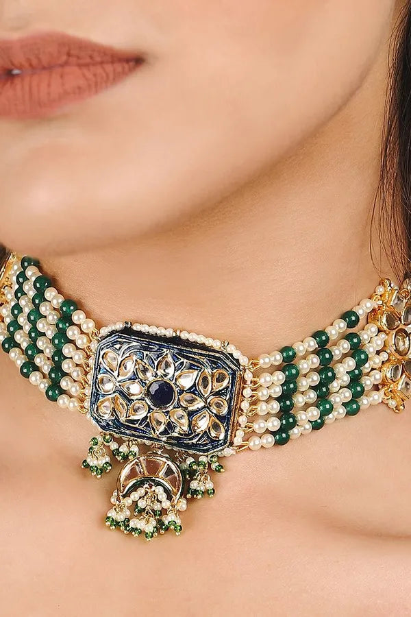 Loaded Green Hints Blue Choker