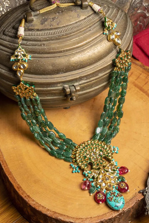 Contrasting Turquoise with Green Beads Kundan Necklace