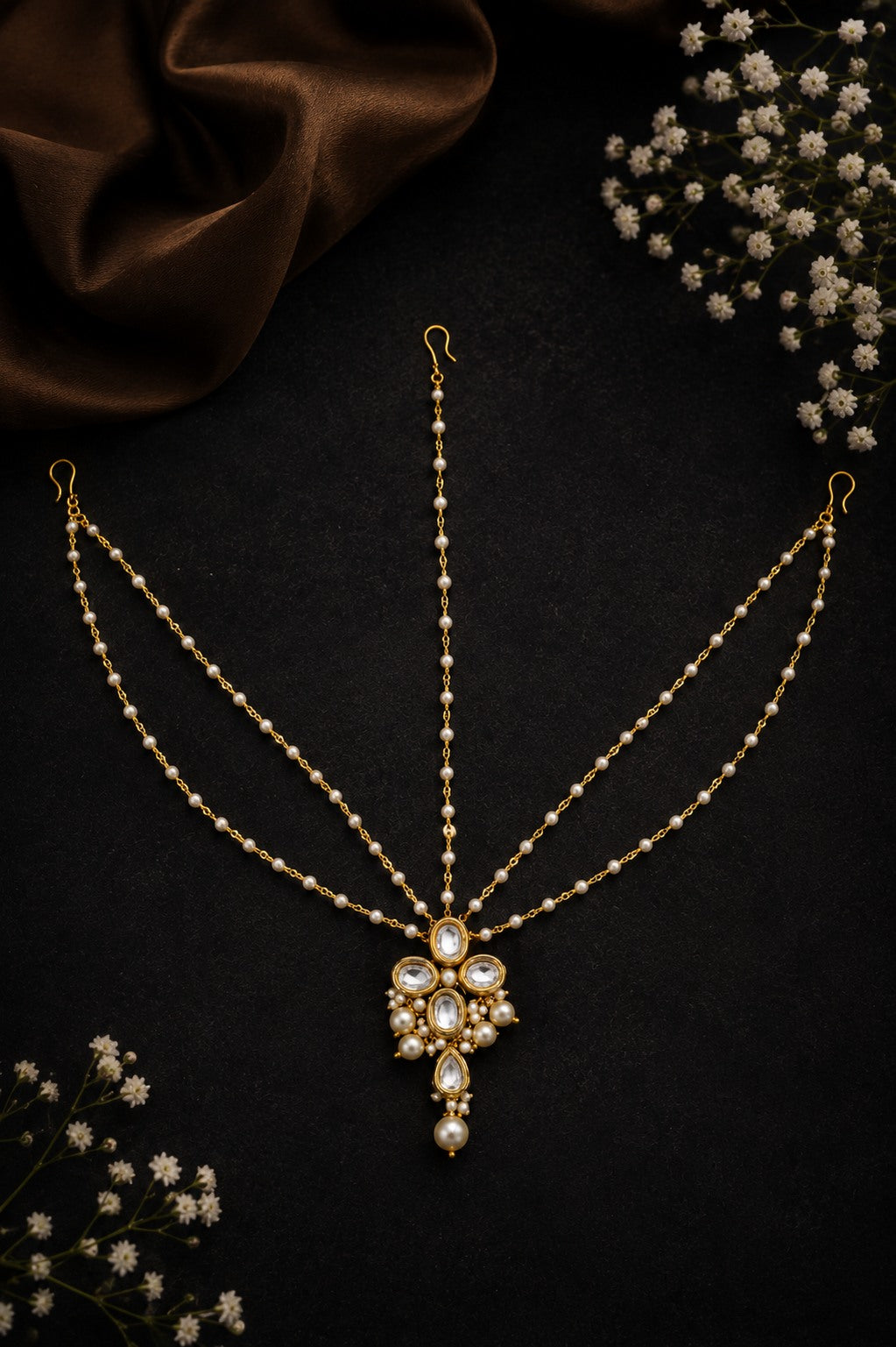 Clover Kundan Flower Pearls Mathapatti