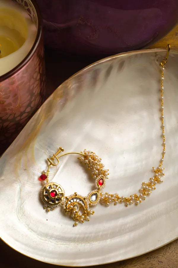 Gold Finish Red Centre Chakra Kundan Nath (Piercing)